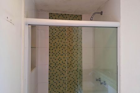 Apartamento à venda com 58m², 2 quartos e 1 vaga Apartamento à venda com 58m², 2 quartos e 1 vagaBanheiro da Suíte 1