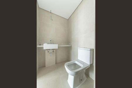 Apartamento para alugar com 186m², 3 quartos e 3 vagas Apartamento para alugar com 186m², 3 quartos e 3 vagasBanheiro da Suíte 1