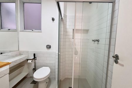 Apartamento para alugar com 120m², 3 quartos e sem vaga Apartamento para alugar com 120m², 3 quartos e sem vagaBanheiro da Suíte