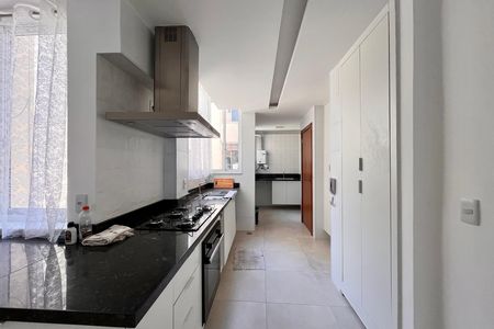 Apartamento para alugar com 120m², 3 quartos e sem vaga Apartamento para alugar com 120m², 3 quartos e sem vagaCozinha