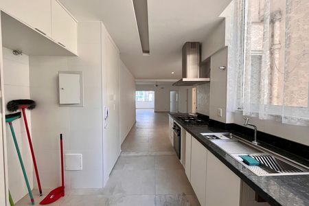 Apartamento para alugar com 120m², 3 quartos e sem vaga Apartamento para alugar com 120m², 3 quartos e sem vagaCozinha
