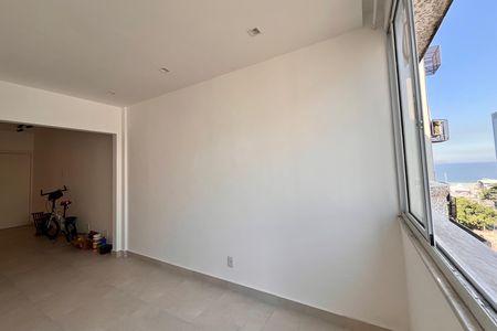 Apartamento para alugar com 120m², 3 quartos e sem vaga Apartamento para alugar com 120m², 3 quartos e sem vagaSala