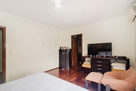 Casa à venda com 265m², 3 quartos e 3 vagas