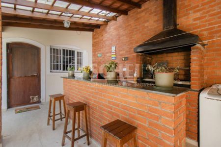 Casa à venda com 265m², 3 quartos e 3 vagas