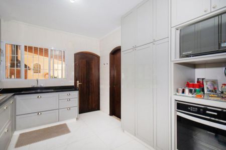 Casa à venda com 265m², 3 quartos e 3 vagas