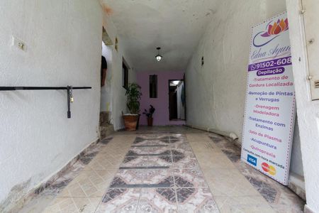Casa à venda com 101m², 4 quartos e 3 vagas Casa à venda com 101m², 4 quartos e 3 vagasCasa 2 - Garagem