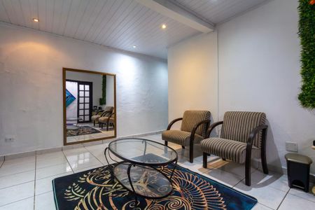 Casa 1 - Sala de casa à venda com 7 quartos, 101m² em Jardim Ponte Rasa, São Paulo