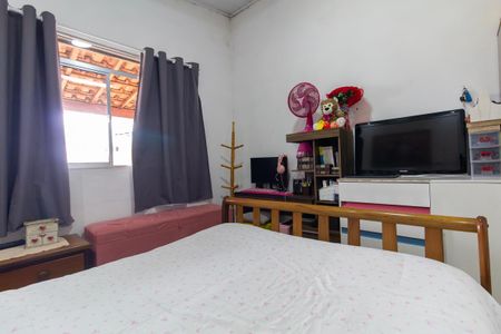Casa à venda com 101m², 4 quartos e 3 vagas Casa à venda com 101m², 4 quartos e 3 vagasCasa 2 - Quarto 1