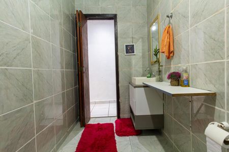 Casa à venda com 101m², 4 quartos e 3 vagas Casa à venda com 101m², 4 quartos e 3 vagasCasa 1 - Banheiro
