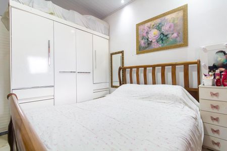 Casa à venda com 101m², 4 quartos e 3 vagas Casa à venda com 101m², 4 quartos e 3 vagasCasa 2 - Quarto 1