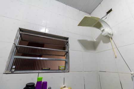 Casa à venda com 101m², 4 quartos e 3 vagas Casa à venda com 101m², 4 quartos e 3 vagasCasa 2 - Banheiro