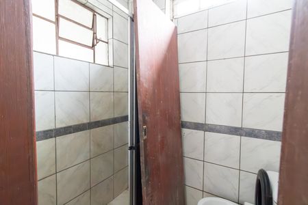 Casa à venda com 140m², 2 quartos e 2 vagas Casa à venda com 140m², 2 quartos e 2 vagasBanheiro de serviço