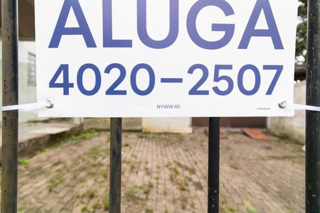 Casa à venda com 140m², 2 quartos e 2 vagas Casa à venda com 140m², 2 quartos e 2 vagasPlaquinha