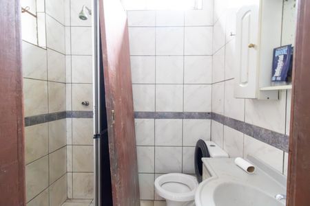 Casa à venda com 140m², 2 quartos e 2 vagas Casa à venda com 140m², 2 quartos e 2 vagasBanheiro de serviço