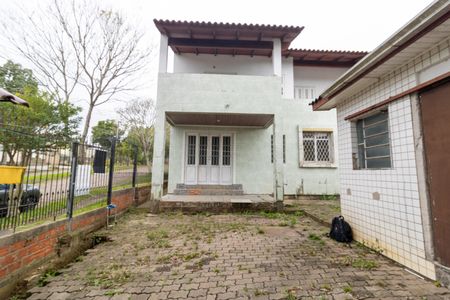Casa à venda com 140m², 2 quartos e 2 vagas Casa à venda com 140m², 2 quartos e 2 vagasQuintal