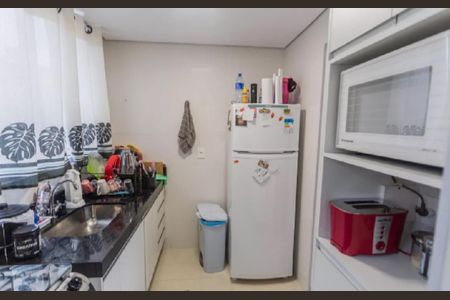 Foto 08 de apartamento à venda com 2 quartos, 60m² em Sagrada Família, Belo Horizonte