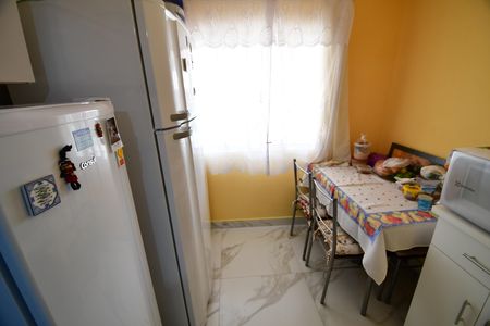Casa à venda com 91m², 3 quartos e 2 vagasCozinha