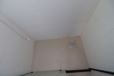 Banheiro  de apartamento para alugar com 2 quartos, 42m² em Chácaras Hipica, Ribeirão Preto