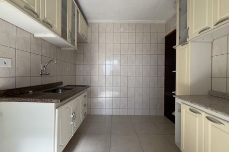 Apartamento à venda com 65m², 2 quartos e 1 vaga Apartamento à venda com 65m², 2 quartos e 1 vagaCozinha e Área de Serviço