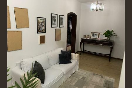 Casa à venda com 4 quartos, 500m² em Vila Tramontano, São Paulo