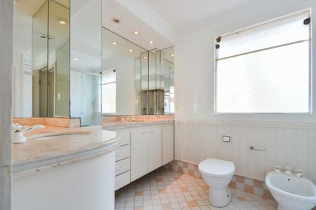 Apartamento à venda com 154m², 2 quartos e 1 vaga