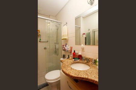 Banheiro de apartamento para alugar com 1 quarto, 90m² em Menino Deus, Porto Alegre