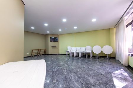 Apartamento à venda com 102m², 3 quartos e 1 vaga Apartamento à venda com 102m², 3 quartos e 1 vagaÁrea comum - Salão de festas