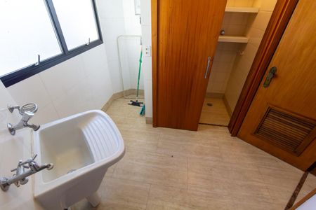Apartamento à venda com 102m², 3 quartos e 1 vaga Apartamento à venda com 102m², 3 quartos e 1 vagaÁrea de Serviço
