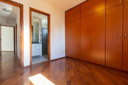 Apartamento à venda com 102m², 3 quartos e 1 vaga Apartamento à venda com 102m², 3 quartos e 1 vagaQuarto 1