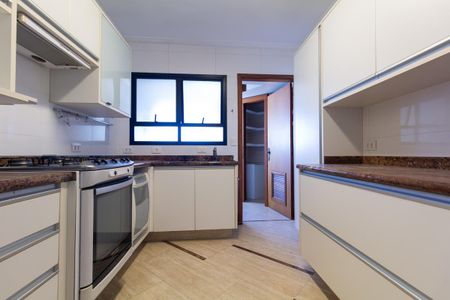 Apartamento à venda com 102m², 3 quartos e 1 vaga Apartamento à venda com 102m², 3 quartos e 1 vagaCozinha