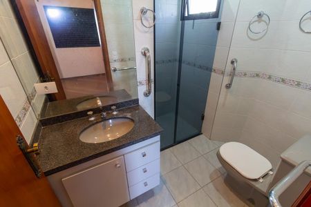 Apartamento à venda com 102m², 3 quartos e 1 vaga Apartamento à venda com 102m², 3 quartos e 1 vagaBanheiro 1
