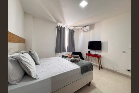 Apartamento à venda com 78m², 1 quarto e sem vaga