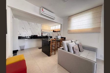 Apartamento à venda com 78m², 1 quarto e sem vaga