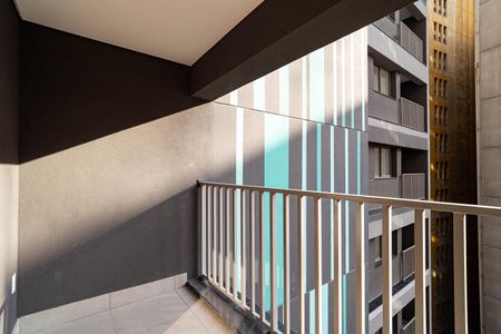 Varanda de kitnet/studio para alugar com 1 quarto, 27m² em Consolação, São Paulo