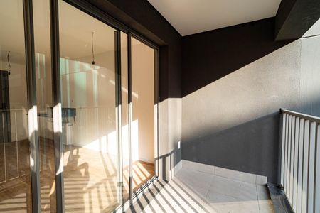 Varanda de kitnet/studio para alugar com 1 quarto, 27m² em Consolação, São Paulo