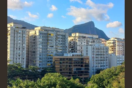 Apartamento à venda com 45m², 2 quartos e 1 vaga