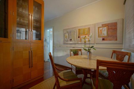 Apartamento à venda com 200m², 3 quartos e 3 vagas
