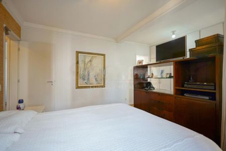 Apartamento à venda com 200m², 3 quartos e 3 vagas