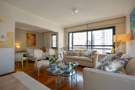 Apartamento à venda com 200m², 3 quartos e 3 vagas