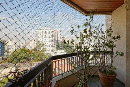 Apartamento à venda com 200m², 3 quartos e 3 vagas