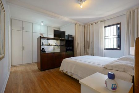 Apartamento à venda com 200m², 3 quartos e 3 vagas