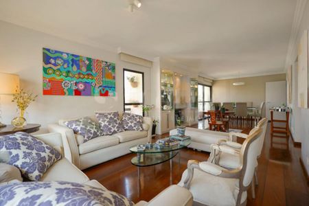 Apartamento à venda com 200m², 3 quartos e 3 vagas