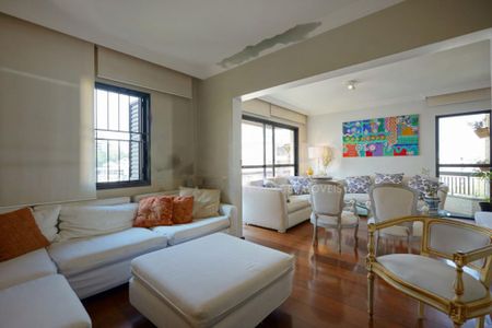 Apartamento à venda com 200m², 3 quartos e 3 vagas