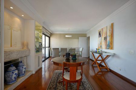 Apartamento à venda com 200m², 3 quartos e 3 vagas