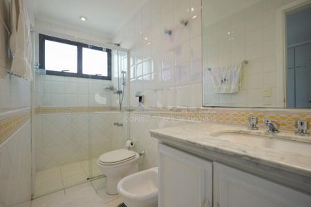 Apartamento à venda com 200m², 3 quartos e 3 vagas