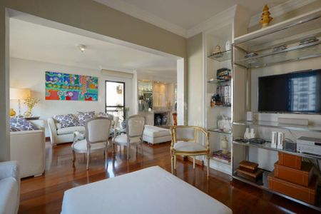 Apartamento à venda com 200m², 3 quartos e 3 vagas