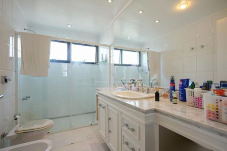 Apartamento à venda com 200m², 3 quartos e 3 vagas