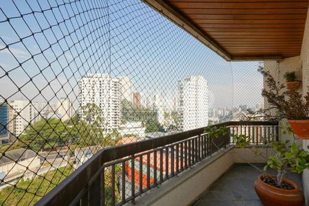 Apartamento à venda com 200m², 3 quartos e 3 vagas