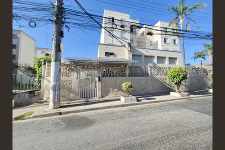 Apartamento à venda com 42m², 2 quartos e 1 vaga Apartamento à venda com 42m², 2 quartos e 1 vagaFachada
