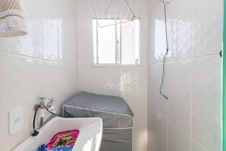 Apartamento à venda com 42m², 2 quartos e 1 vaga Apartamento à venda com 42m², 2 quartos e 1 vagaCozinha e Área de Serviço